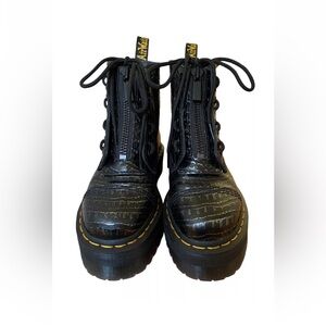 Dr. MARTENS SINCLAIR CROC BOOTS Gunmetal Leather Quad Platform Women’s…